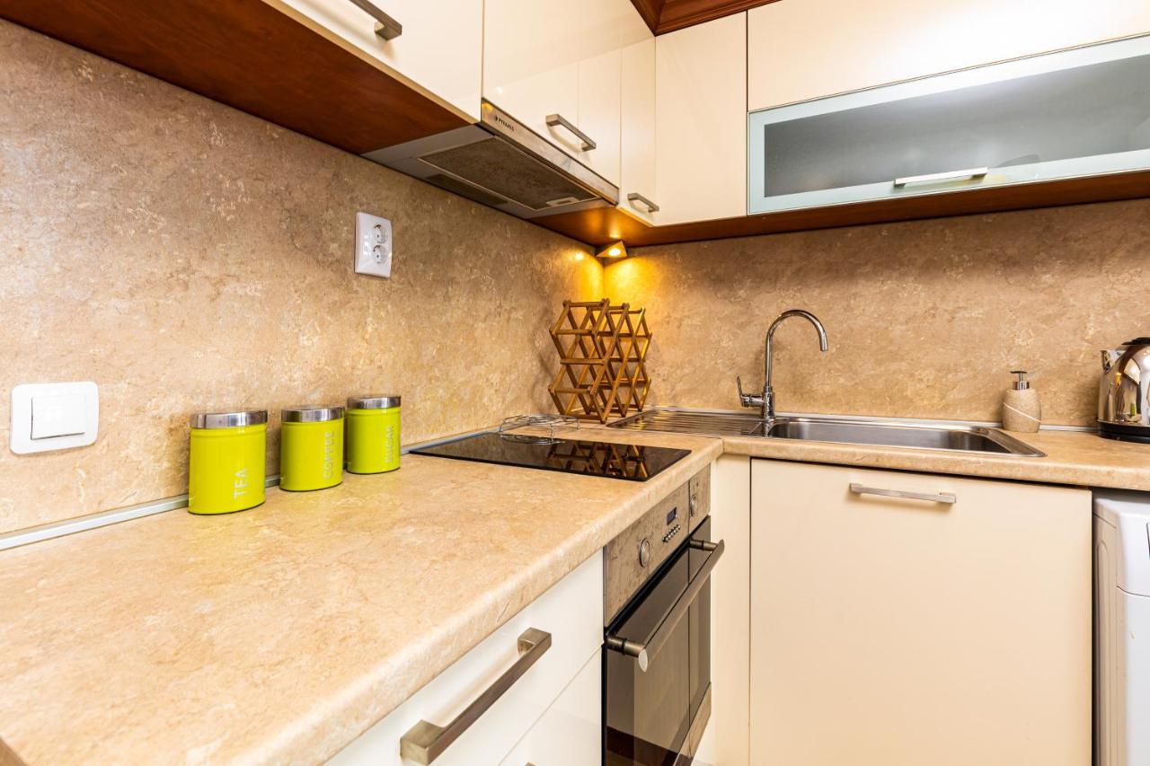 The Walnut 2Bd Apartment Plovdiv Eksteriør bilde